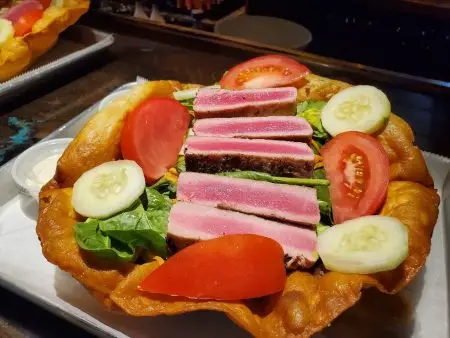 Seared Tuna Salad